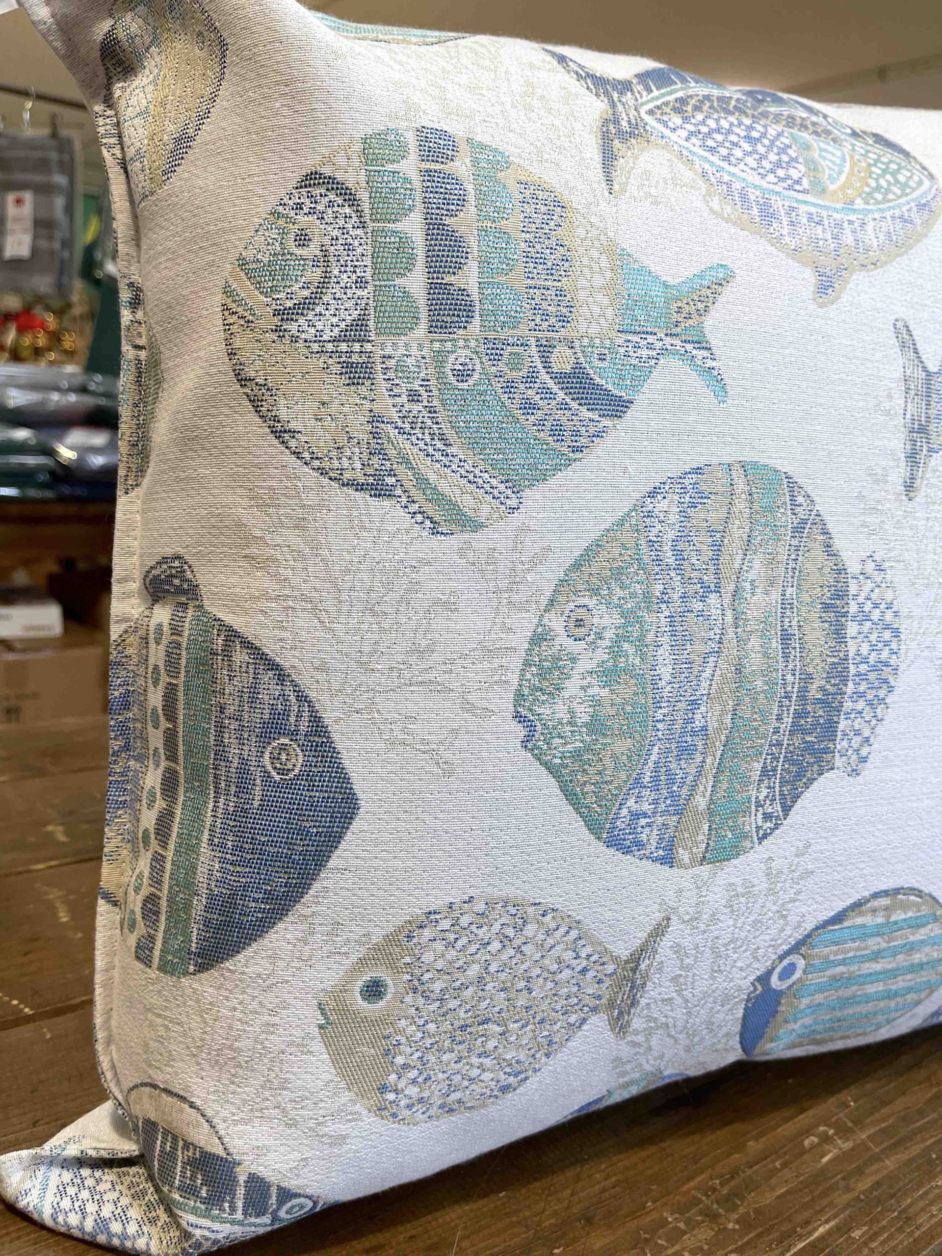 CUSCINO ARREDO PESCE PALLA