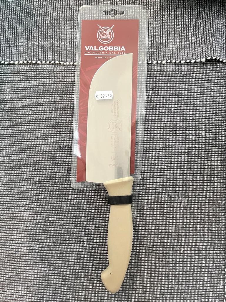COLTELLO PESTO