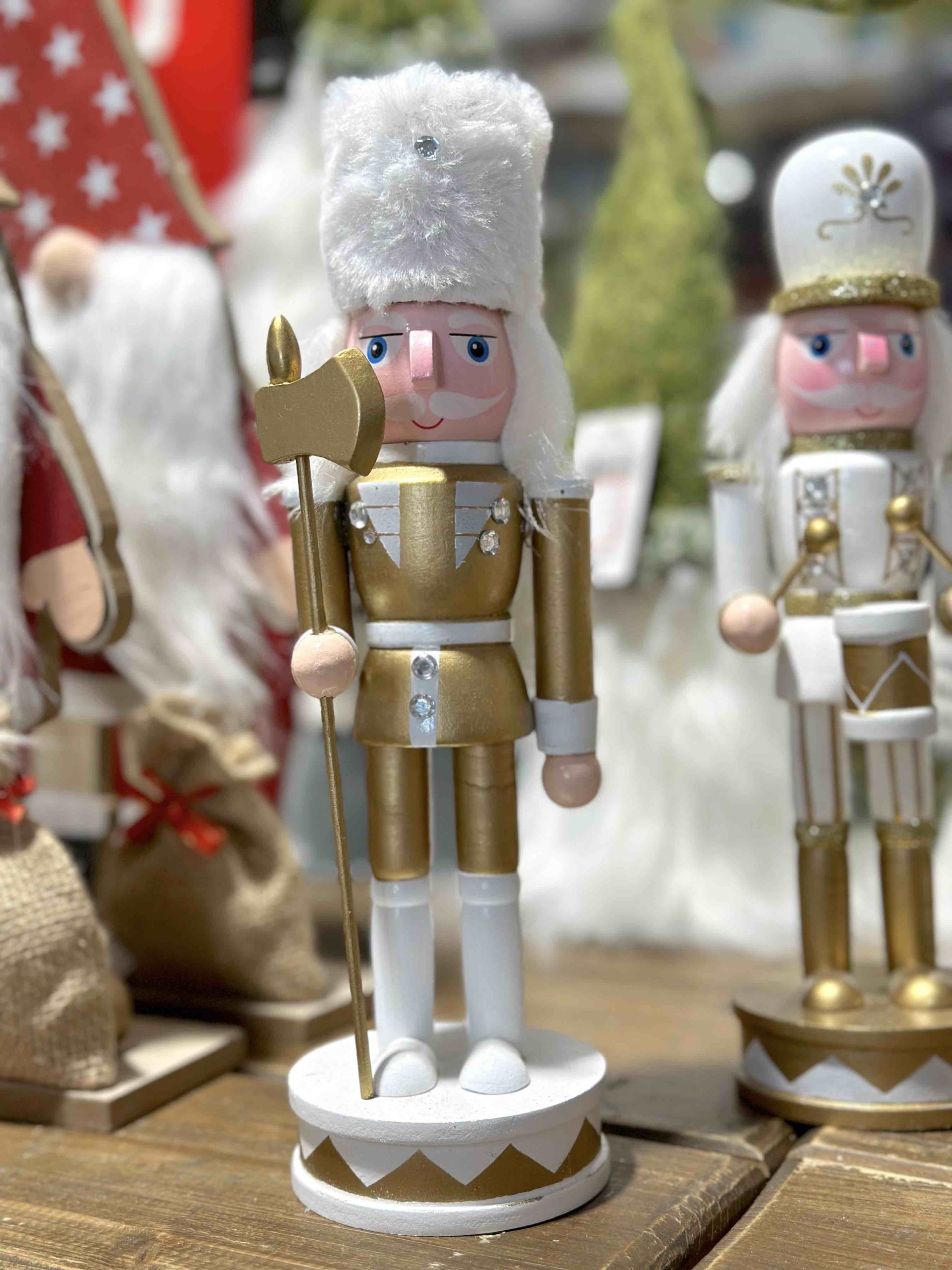 SCHIACCIANOCI BIANCO H25