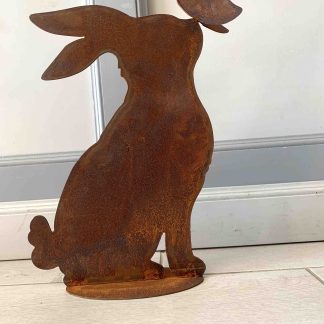 CORTEN CONIGLIO SEDUTO CON FARFALLA