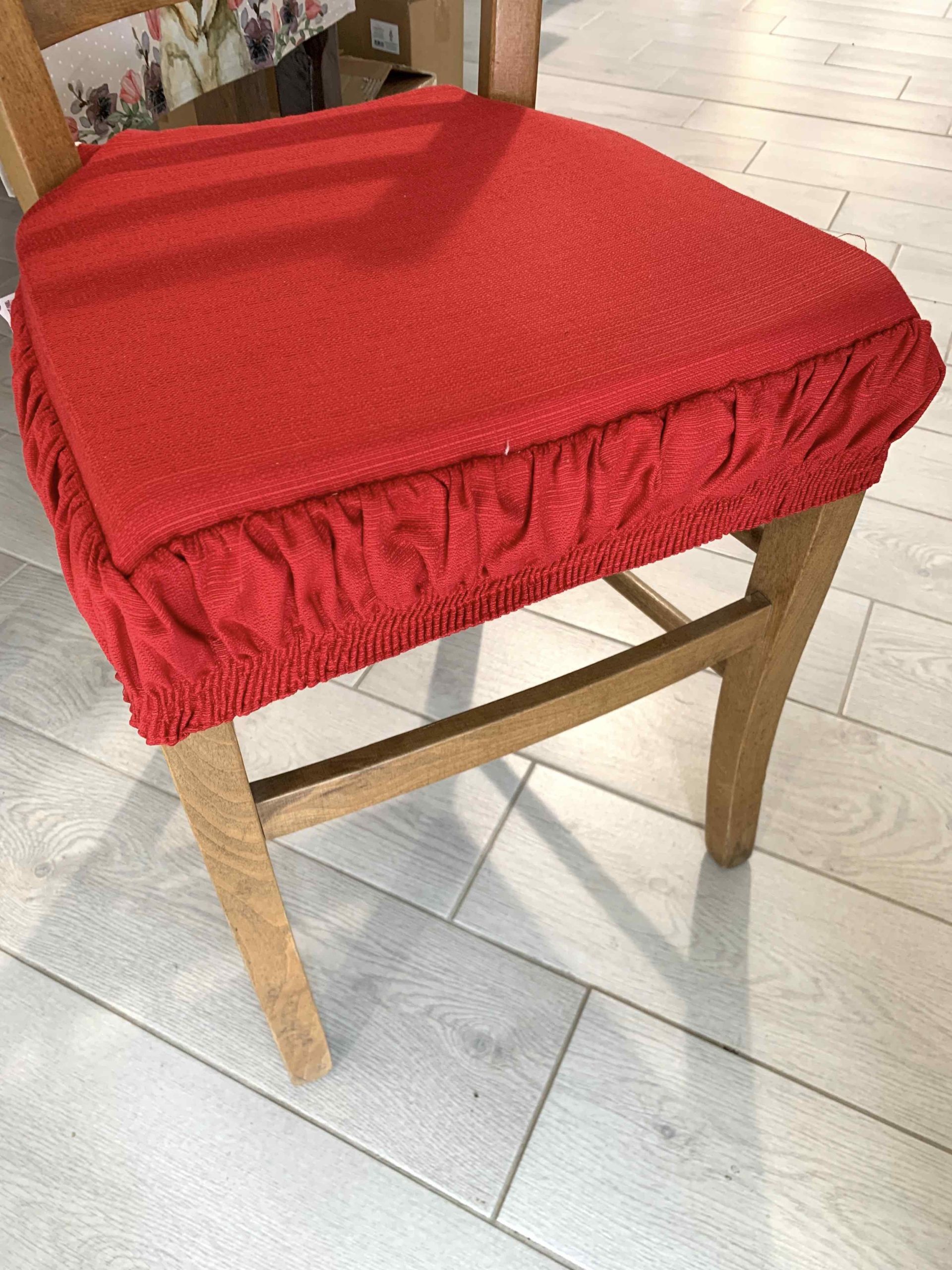 CUSCINO SEDIA FORMA SEDIA SFODERABILE C/ELASTICO ROSSO