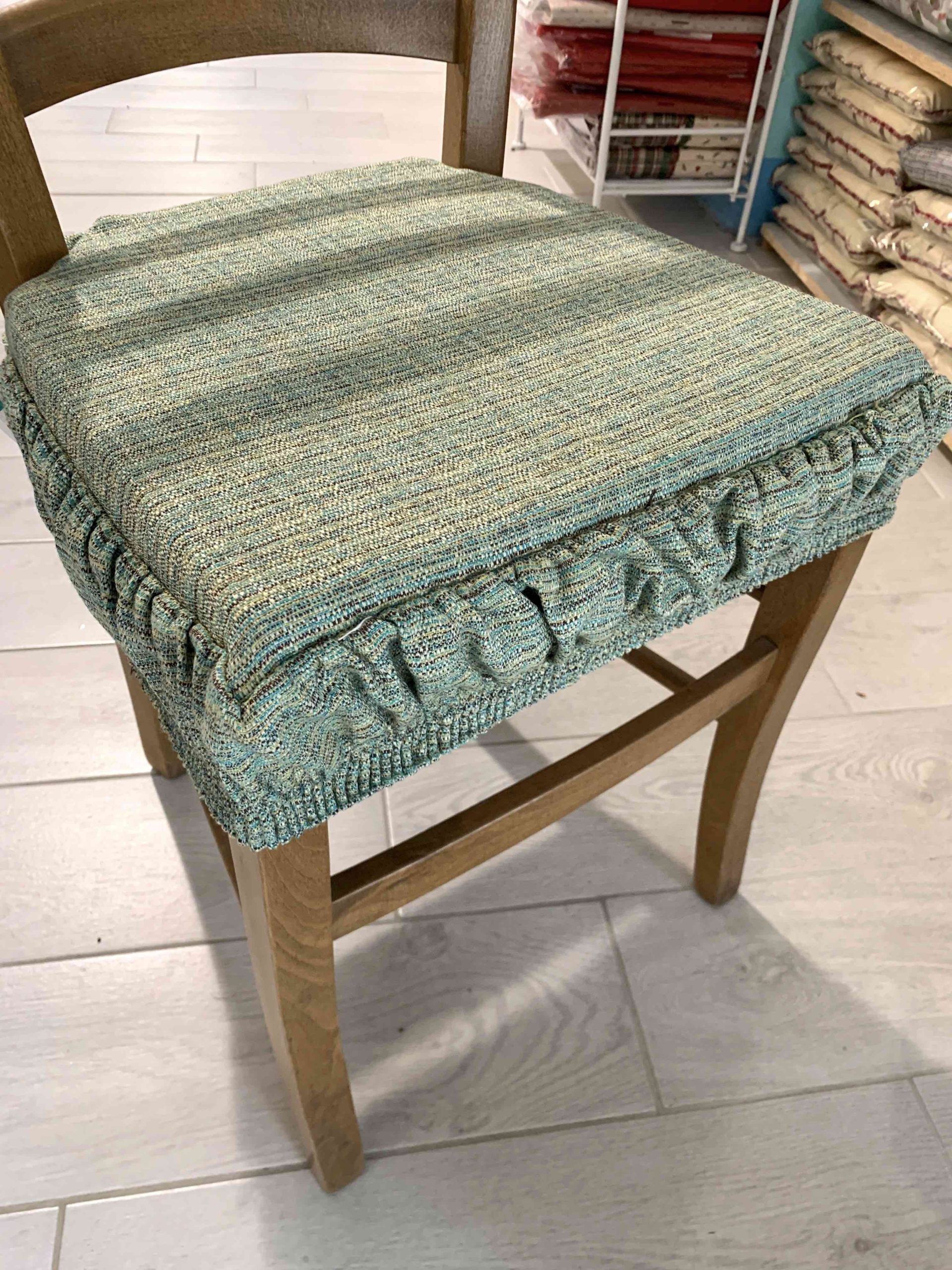 CUSCINO FORMA SEDIA SFODERABILE C/ELASTICO MULTICOLOR