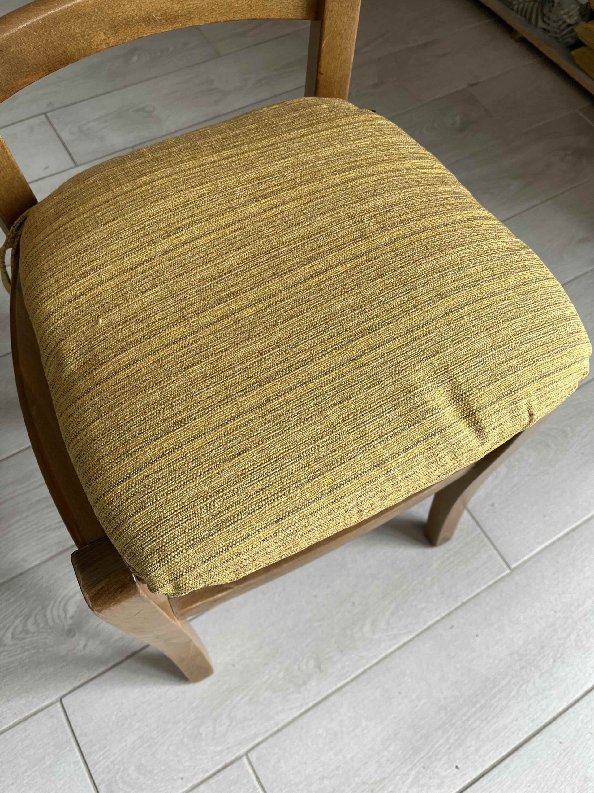 CUSCINO FORMA SEDIA SFODERABILE DALIAN SENAPE