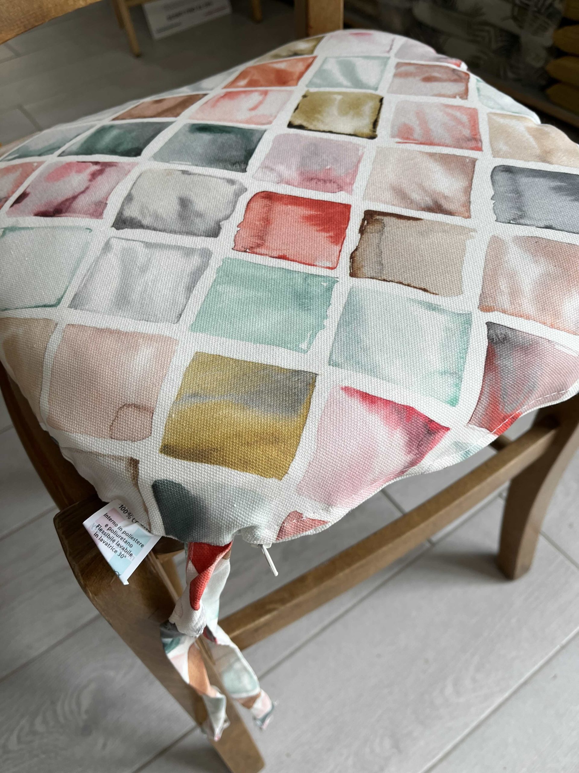 CUSCINO FORMA SEDIA SFODERABILE LIONELA