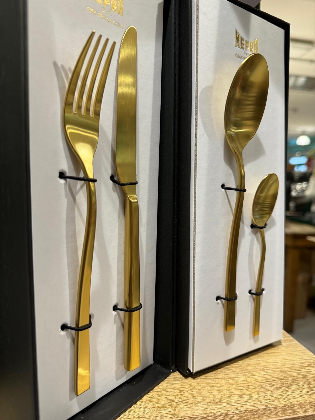 MEPRA SET 24 POSATE ORO SATINATO