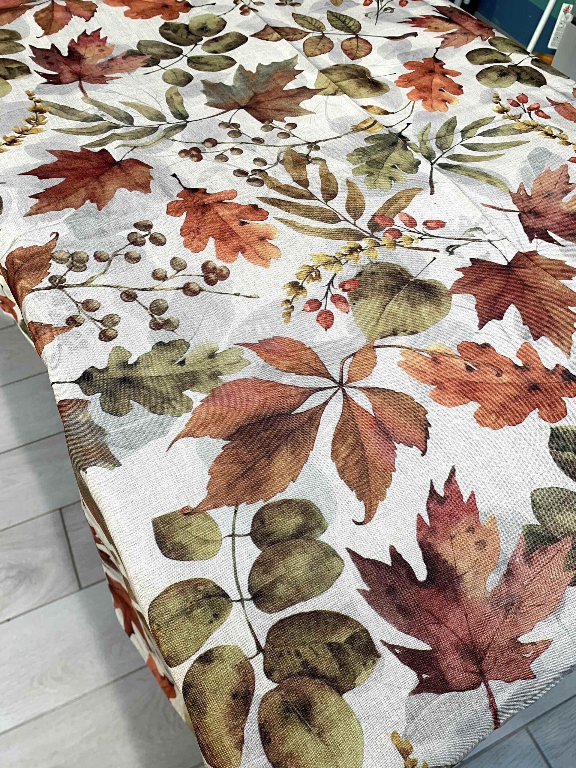TOVAGLIA ANTIMACCHIA FOGLIE AUTUNNO
