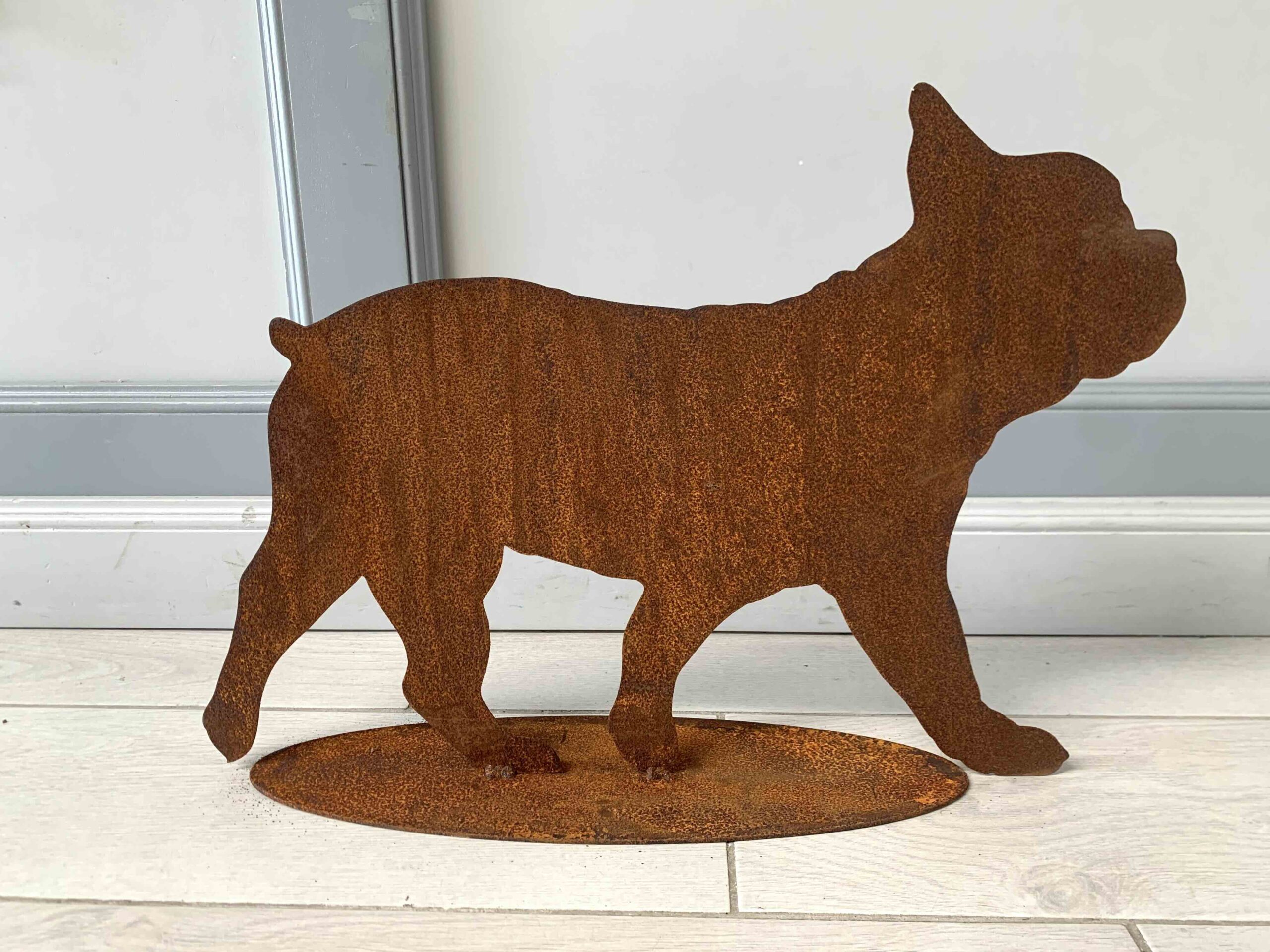 CORTEN BULLDOG CHE CAMMINA